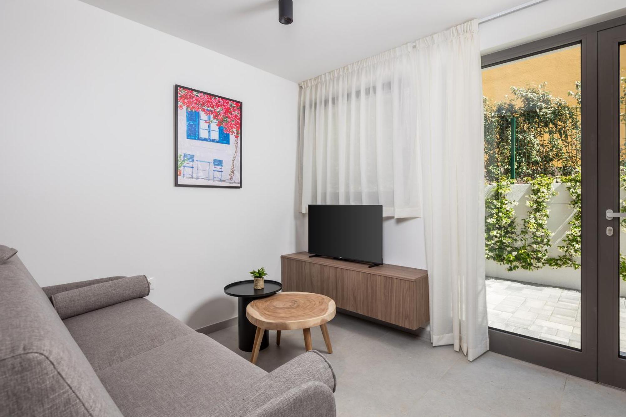 Apartmani Vila Mara M 1 Heated Pool Omisalj Bagian luar foto