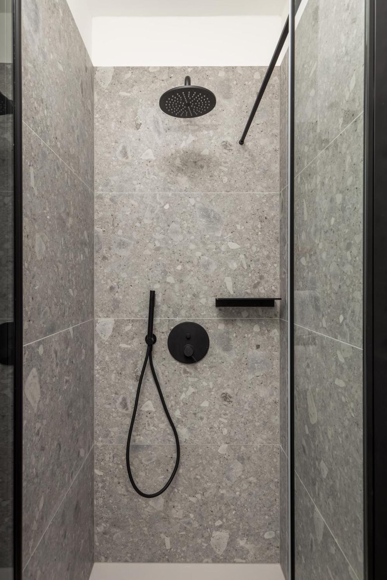 Apartmani Vila Mara M 1 Heated Pool Omisalj Bagian luar foto